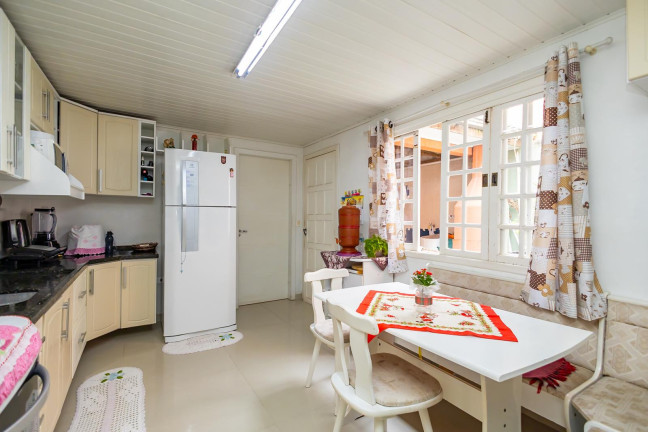 Imagem Sobrado com 4 Quartos à Venda, 139 m² em Campo Comprido - Curitiba