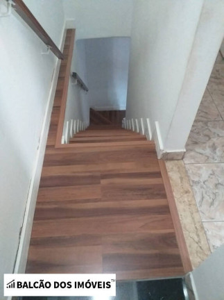 Imagem Casa com 4 Quartos à Venda, 240 m² em São Paulo Imagem Casa com 4 Quartos à Venda, 240 m² em São Paulo
