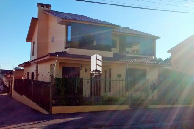 Imagem Casa com 6 Quartos à Venda, 354 m² em Dom Antônio Reis - Santa Maria