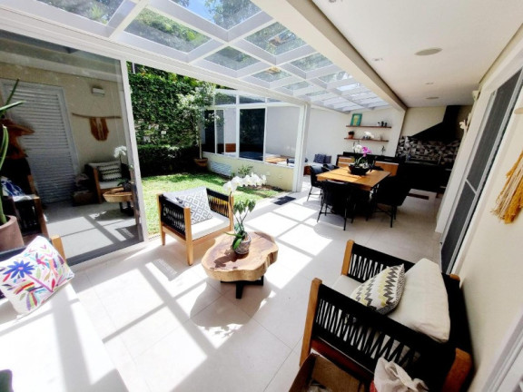 Casa com 3 Quartos à Venda, 338 m² em Chácara Monte Alegre - São Paulo