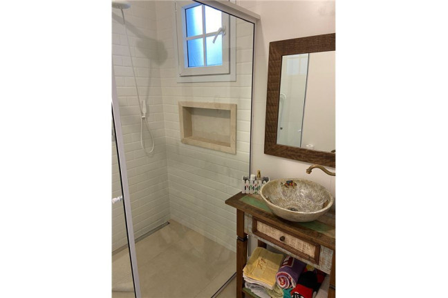 Imagem Casa com 4 Quartos à Venda, em Fazenda - Itajaí Imagem Casa com 4 Quartos à Venda, em Fazenda - Itajaí