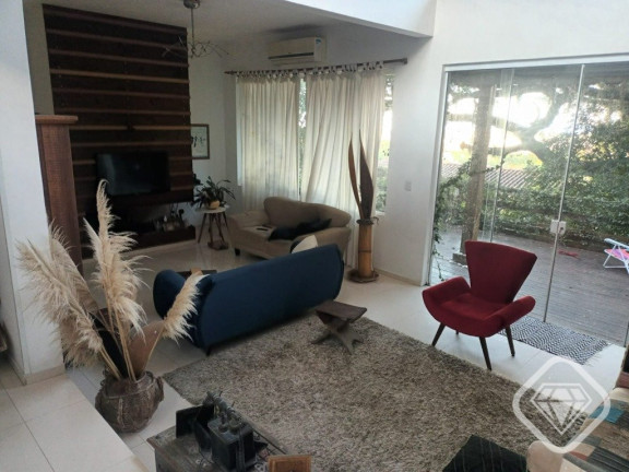 Casa com 3 Quartos à Venda,  em Ipanema - Porto Alegre