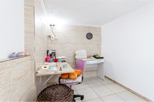 Imagem Casa com 3 Quartos à Venda,  em Vila Carmosina - São Paulo