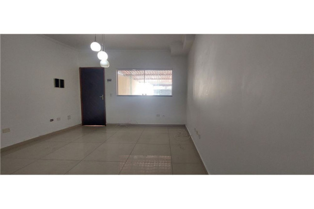 Imagem Casa com 3 Quartos à Venda,  em Vila Carmosina - São Paulo