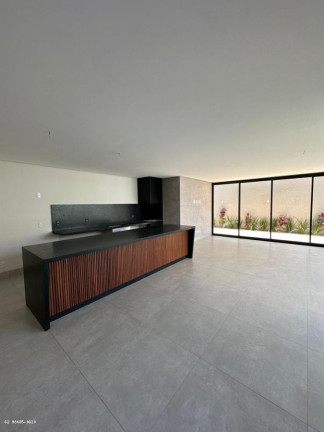 Imagem Casa com 4 Quartos à Venda, 290 m² em Jardins Madri - Goiânia Imagem Casa com 4 Quartos à Venda, 290 m² em Jardins Madri - Goiânia