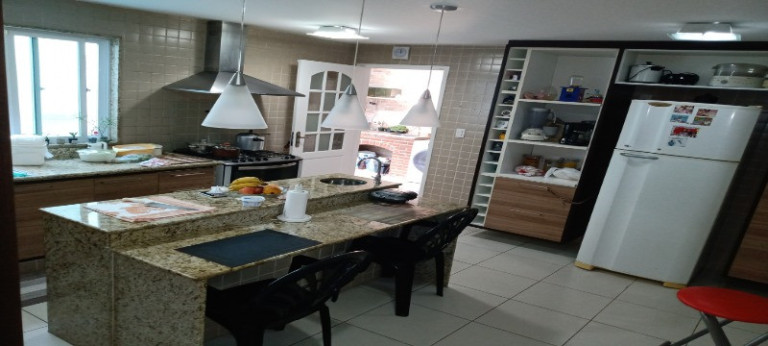 Imagem Casa com 3 Quartos à Venda, 250 m² em Vila Valqueire - Rio De Janeiro