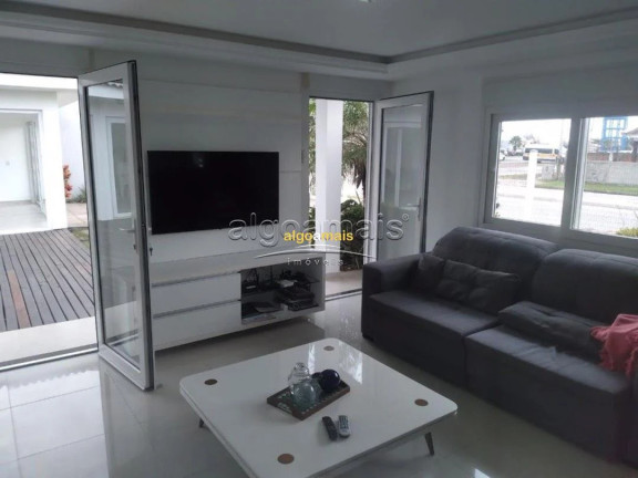 Imagem Casa com 5 Quartos à Venda, em Noiva Do Mar - Xangri-lá Imagem Casa com 5 Quartos à Venda, em Noiva Do Mar - Xangri-lá