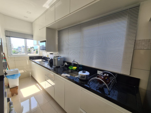 Apartamento com 3 Quartos à Venda, 110 m² em Centro - Ubatuba