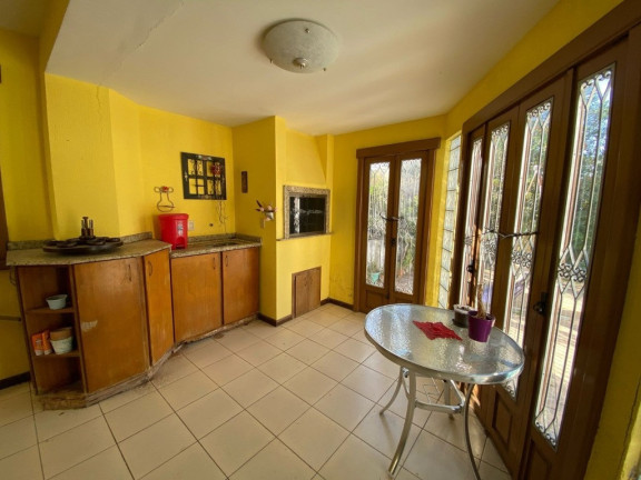 Imagem Casa com 4 Quartos à Venda, 315 m² em Tristeza - Porto Alegre Imagem Casa com 4 Quartos à Venda, 315 m² em Tristeza - Porto Alegre
