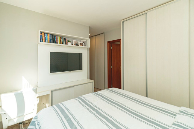 Imagem Apartamento com 3 Quartos à Venda, 82 m² em Jardim Itu - Porto Alegre Imagem Apartamento com 3 Quartos à Venda, 82 m² em Jardim Itu - Porto Alegre