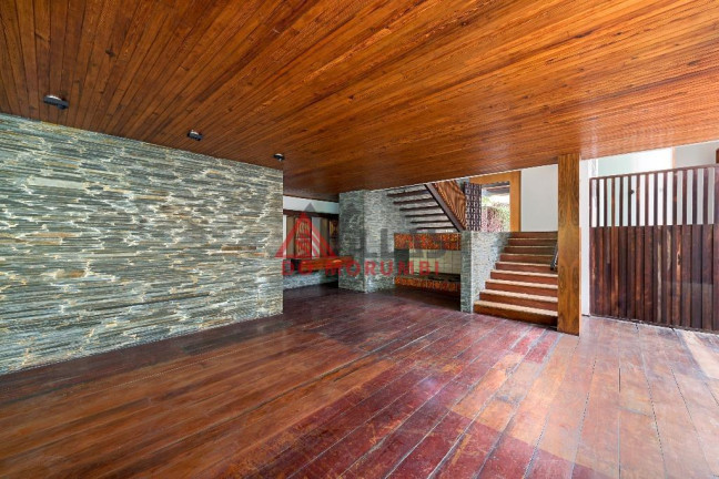 Casa com 3 Quartos à Venda, 760 m² em Pacaembu - São Paulo