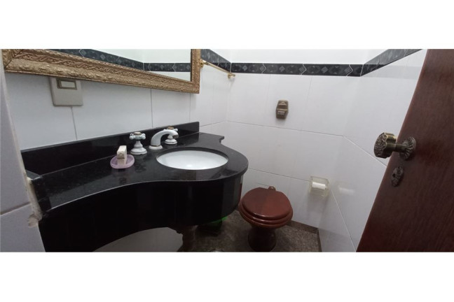 Imagem Imóvel com 3 Quartos à Venda, em Pinheiros - São Paulo Imagem Imóvel com 3 Quartos à Venda, em Pinheiros - São Paulo