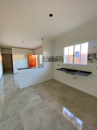 Imagem Casa com 2 Quartos à Venda, 125 m² em Arara Vermelha - Mongaguá Imagem Casa com 2 Quartos à Venda, 125 m² em Arara Vermelha - Mongaguá