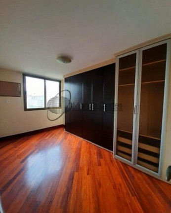 Imagem Imóvel com 4 Quartos à Venda, 150 m² em Icaraí - Niterói Imagem Imóvel com 4 Quartos à Venda, 150 m² em Icaraí - Niterói