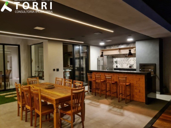Imagem Imóvel com 3 Quartos à Venda, 405 m² em Condomínio Village Ipanema - Araçoiaba Da Serra Imagem Imóvel com 3 Quartos à Venda, 405 m² em Condomínio Village Ipanema - Araçoiaba Da Serra