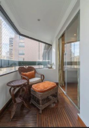 Imagem Imóvel com 4 Quartos para Alugar, 147 m² em Moema - São Paulo Imagem Imóvel com 4 Quartos para Alugar, 147 m² em Moema - São Paulo