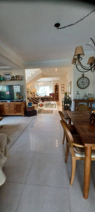 Imagem Casa com 3 Quartos à Venda, 248 m² em Jurerê Internacional - Florianópolis