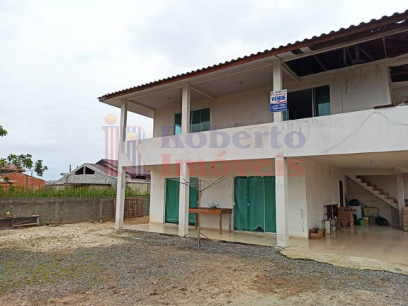 Imagem Sobrado com 4 Quartos à Venda, em Barra Do Saí - Itapoá Imagem Sobrado com 4 Quartos à Venda, em Barra Do Saí - Itapoá