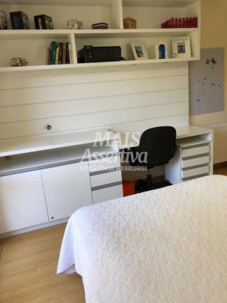 Imagem Casa com 5 Quartos à Venda, 326 m² em Vila Suiça - Canela Imagem Casa com 5 Quartos à Venda, 326 m² em Vila Suiça - Canela