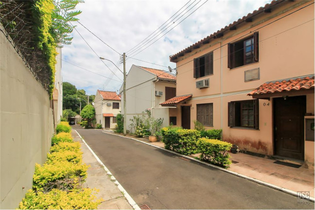 Casa com 2 Quartos à Venda,  em Vila Nova - Porto Alegre