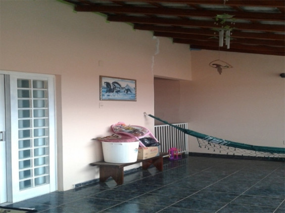 Imagem Sobrado com 1 Quarto à Venda, 140 m² em Pq. Dos Principes - Jacareí Imagem Sobrado com 1 Quarto à Venda, 140 m² em Pq. Dos Principes - Jacareí
