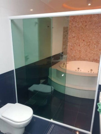 Casa com 4 Quartos à Venda,  em Ribeirão Preto