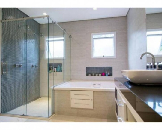 Imagem Casa com 4 Quartos à Venda, 668 m² em Tamboré - Santana De Parnaíba Imagem Casa com 4 Quartos à Venda, 668 m² em Tamboré - Santana De Parnaíba