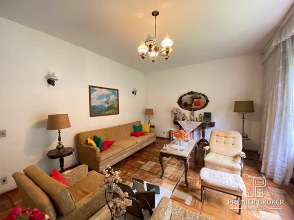 Imagem Casa com 3 Quartos à Venda, 200 m² em Alto - Teresópolis