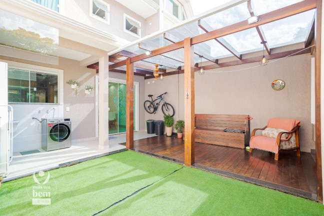 Imagem Sobrado com 4 Quartos à Venda, 209 m² em Portão - Curitiba