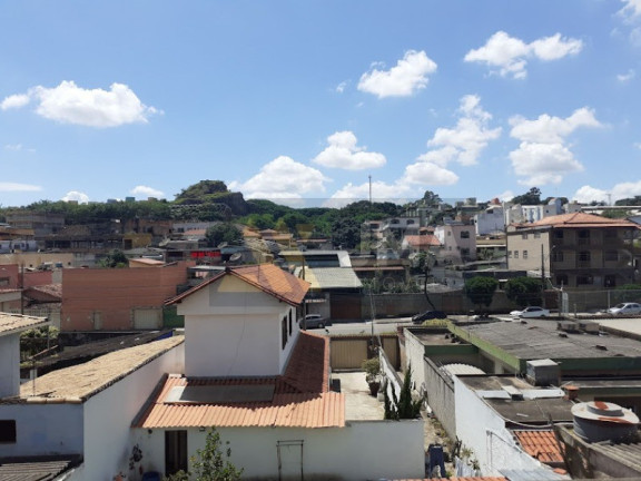 Imagem Casa com 4 Quartos à Venda, 600 m² em Riacho Das Pedras - Contagem