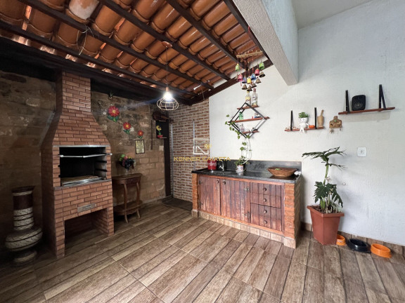 Imagem Casa com 3 Quartos à Venda, 251 m² em Caiçaras - Patos De Minas Imagem Casa com 3 Quartos à Venda, 251 m² em Caiçaras - Patos De Minas