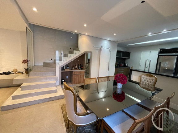 Imagem Casa com 3 Quartos à Venda, 252 m² em Marapé - Santos