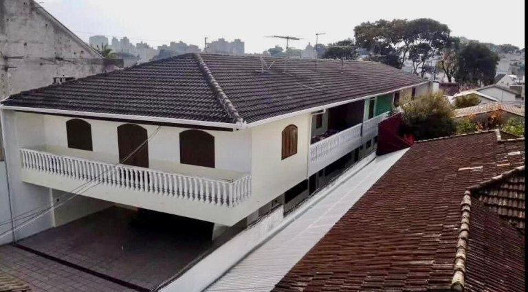 Imagem Casa com 4 Quartos à Venda, 820 m² em Guaíra - Curitiba Imagem Casa com 4 Quartos à Venda, 820 m² em Guaíra - Curitiba