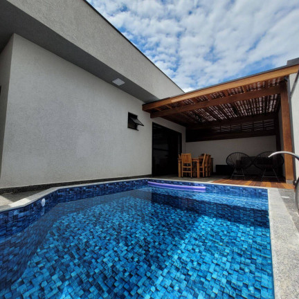 Imagem Casa com 2 Quartos à Venda, 250 m² em Parque São Cristóvão - Taubaté