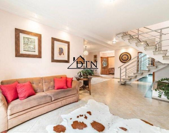 Imagem Casa com 4 Quartos à Venda, 450 m² em Horto Florestal - São Paulo Imagem Casa com 4 Quartos à Venda, 450 m² em Horto Florestal - São Paulo