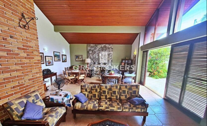 Imagem Casa com 5 Quartos à Venda, 230 m² em Jardim Virgínia - Guarujá Imagem Casa com 5 Quartos à Venda, 230 m² em Jardim Virgínia - Guarujá