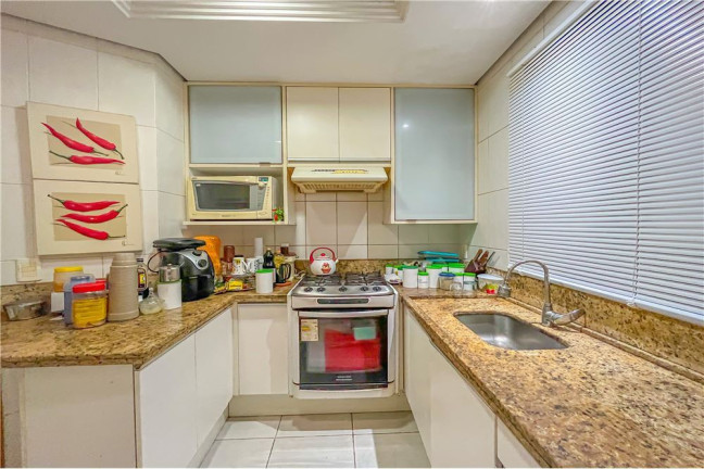Imagem Casa com 3 Quartos à Venda, em Jardim Itu - Porto Alegre Imagem Casa com 3 Quartos à Venda, em Jardim Itu - Porto Alegre