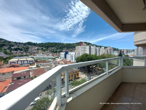 Apartamento com 3 Quartos à Venda, 122 m² em Centro - Florianópolis