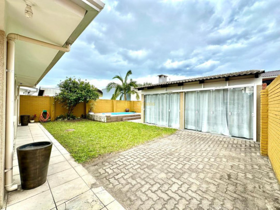 Imagem Casa com 3 Quartos à Venda, 109 m² em Centro - Xangri-lá
