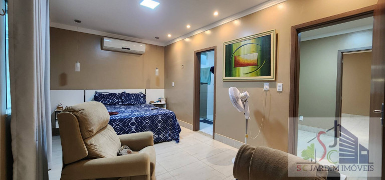 Imagem Casa com 4 Quartos à Venda, 283 m² em Adrianópolis - Manaus