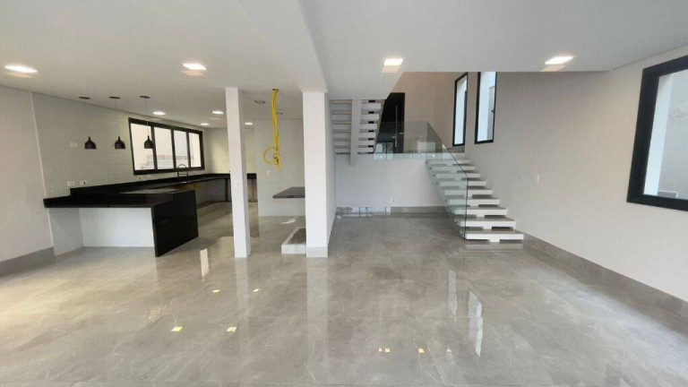 Imagem Casa com 3 Quartos à Venda, 310 m² em Alphaville 3 - Santana De Parnaíba Imagem Casa com 3 Quartos à Venda, 310 m² em Alphaville 3 - Santana De Parnaíba