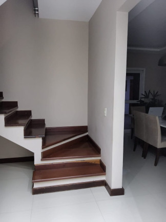 Imagem Sobrado com 3 Quartos à Venda, 91 m² em Alto Do Cardoso - Pindamonhangaba