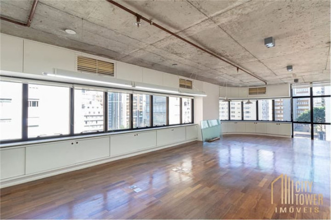 Sala Comercial à Venda, 62 m² em Jardim Paulista - São Paulo