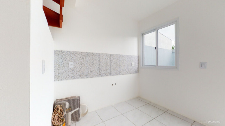 Imagem Imóvel com 2 Quartos à Venda, em Hípica - Porto Alegre Imagem Imóvel com 2 Quartos à Venda, em Hípica - Porto Alegre