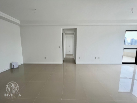 Imagem Apartamento com 2 Quartos à Venda, 179 m² em Estados - Balneário Camboriú