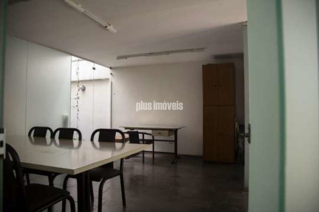 Imagem Casa com 4 Quartos à Venda, 200 m² em Moema - São Paulo Imagem Casa com 4 Quartos à Venda, 200 m² em Moema - São Paulo