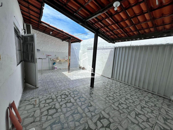 Imagem Casa com 3 Quartos à Venda, 108 m² em Cidade 2000 - Fortaleza