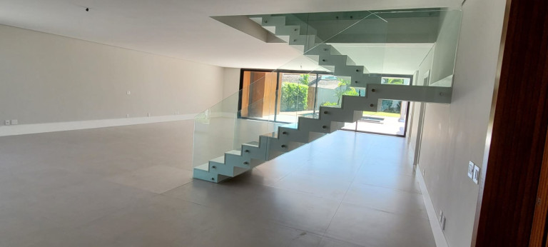 Imagem Casa com 5 Quartos à Venda, 1.412 m² em Barra Da Tijuca - Rio De Janeiro Imagem Casa com 5 Quartos à Venda, 1.412 m² em Barra Da Tijuca - Rio De Janeiro