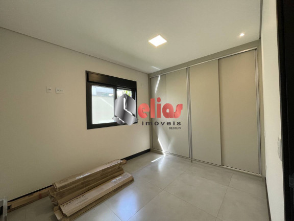 Imagem Casa com 3 Quartos à Venda, 521 m² em Chácaras Odete - Bauru Imagem Casa com 3 Quartos à Venda, 521 m² em Chácaras Odete - Bauru