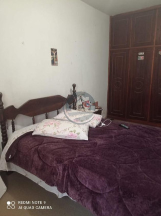 Imagem Casa com 4 Quartos à Venda, 284 m² em Centro - Pelotas